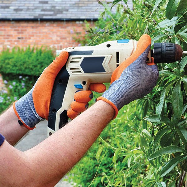 25% off Gardening Gloves in our Summer Sale - Home & Garden Extras