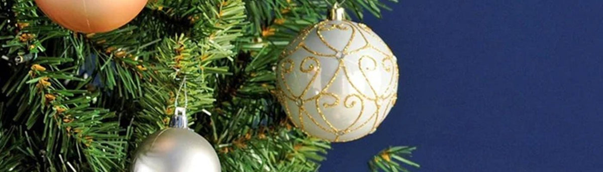 Christmas Tree Decorations - Home & Garden Extras