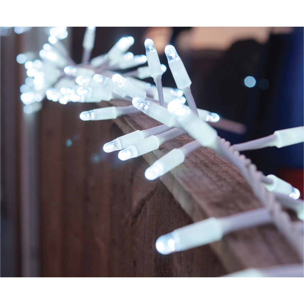 Eagle Connect LED Cluster Lights White Rubber