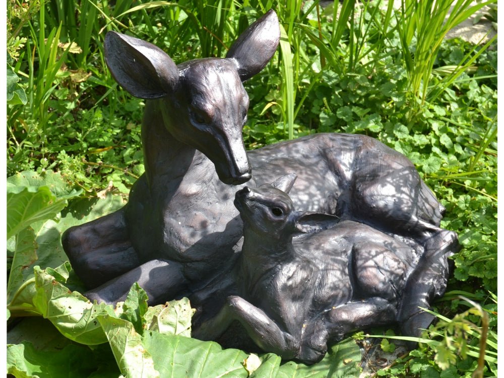 Large Doe and Baby Fawn Garden Sculpture Deer Ornament_Garden Ornaments