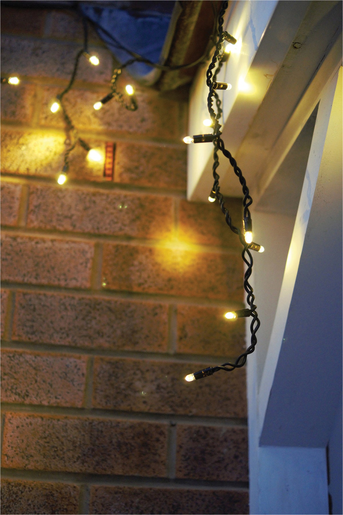 Eagle Connect Icicle Lights Black Rubber With 60/40/20cm Drop