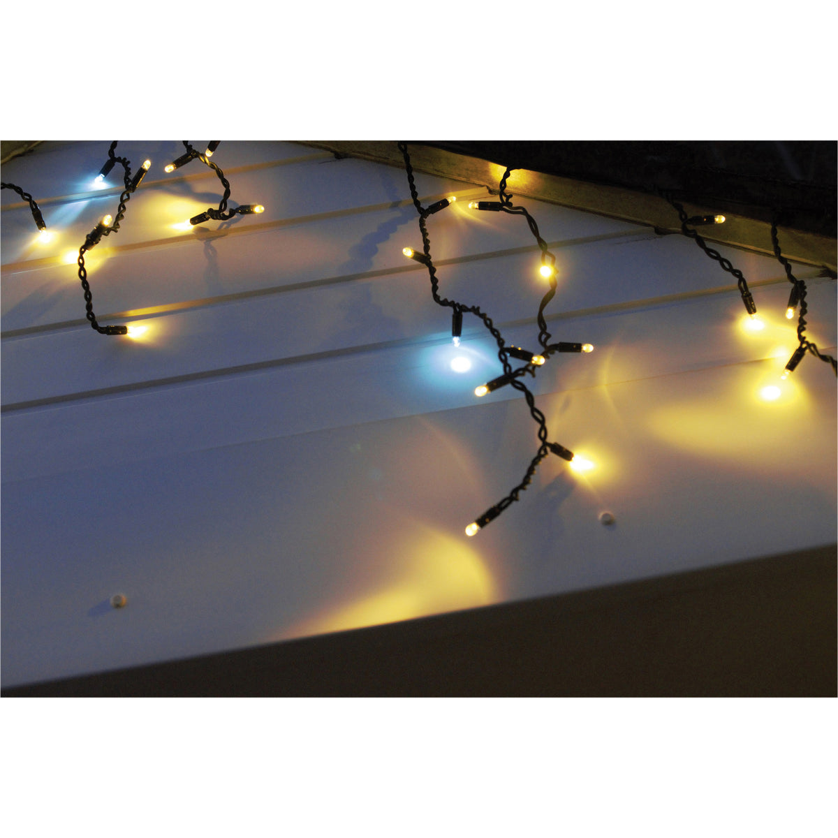 Eagle Connect Icicle Lights Black Rubber With 60/40/20cm Drop with 10% C/W Twinkle