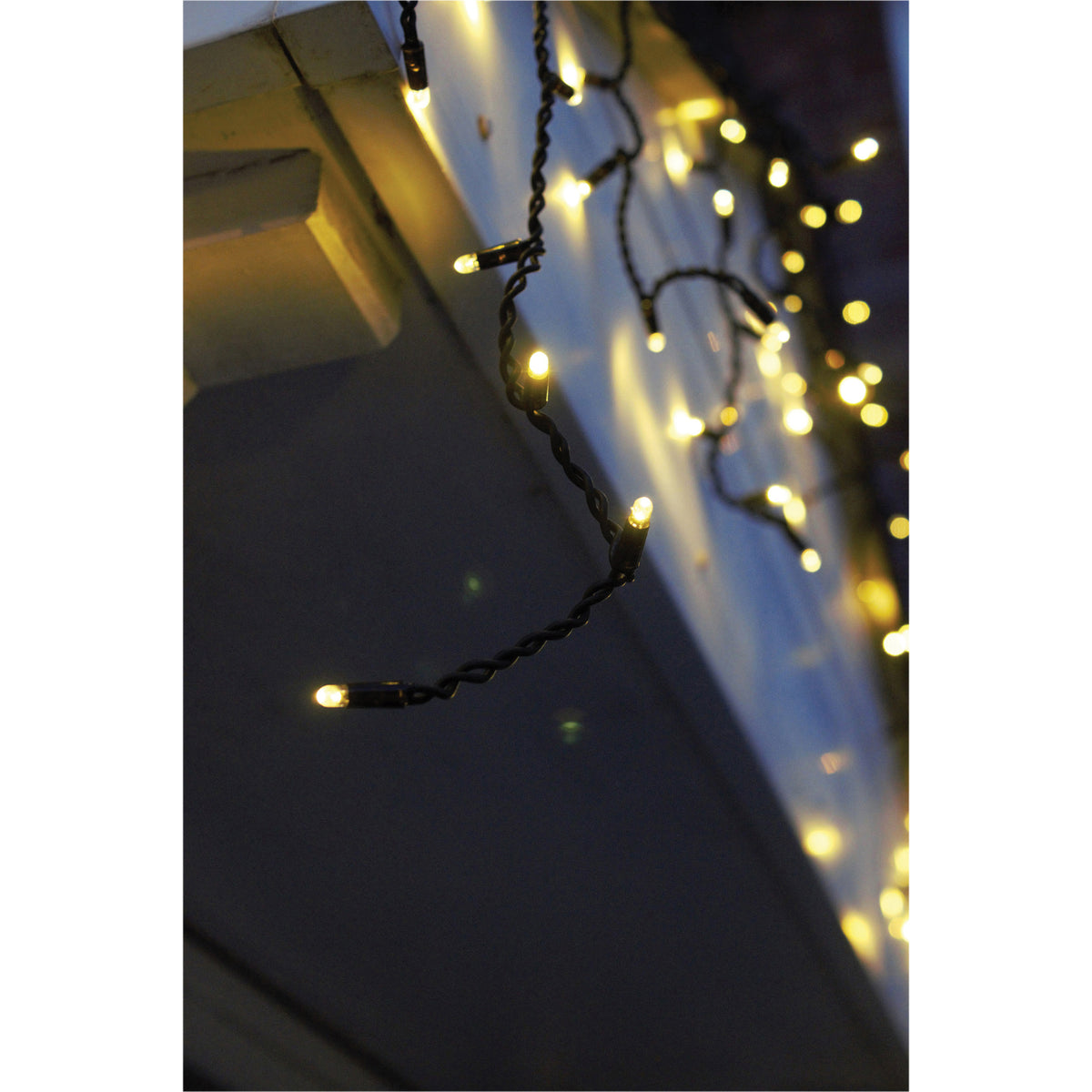 Eagle Connect Icicle Lights Black Rubber With 60/40/20cm Drop with 10% C/W Twinkle