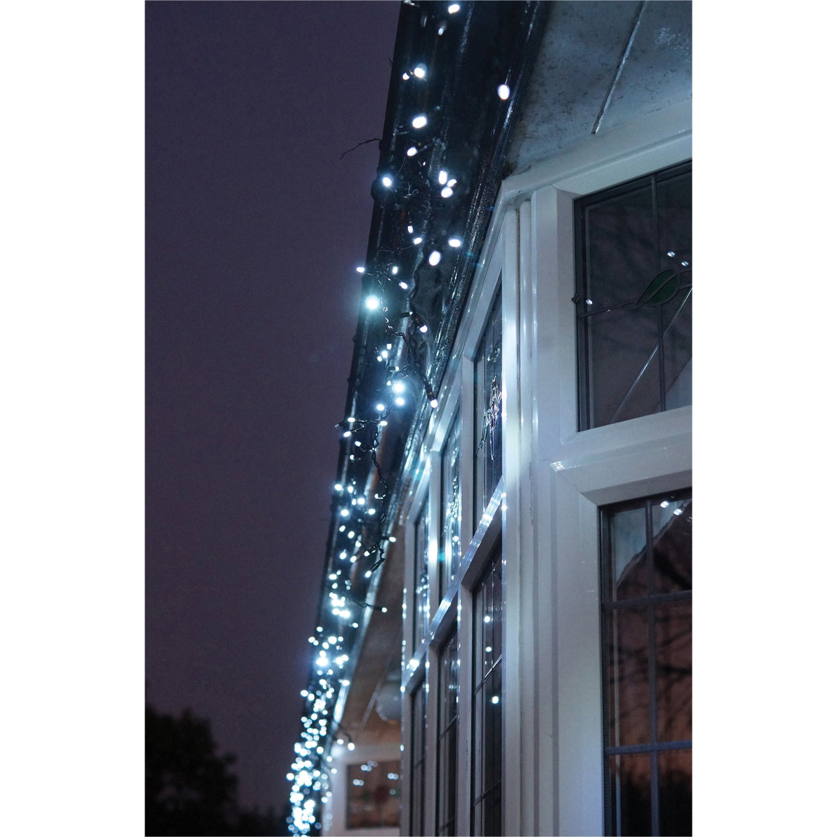 Eagle Connect Icicle Lights Black Rubber With 60/40/20cm Drop with 10% C/W Twinkle_Icicle Lights