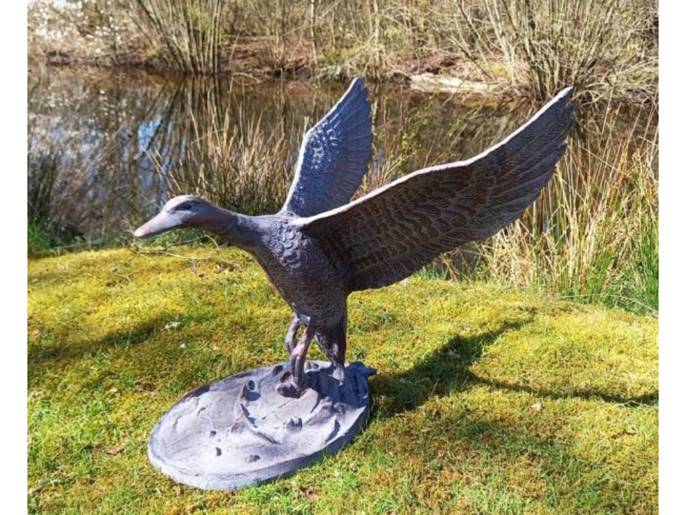 Flying Duck Sculpture – Aluminium in an aged Bronze Finish_Garden Ornaments