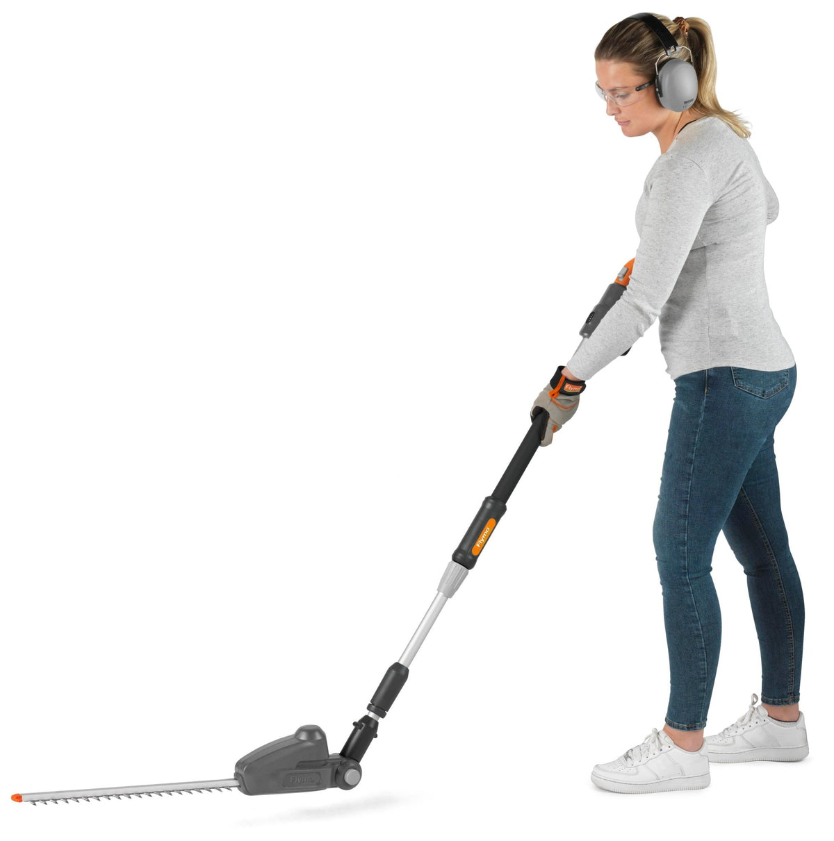 18V Ultracut Reach Hedge Trimmer_Hedge Trimmers