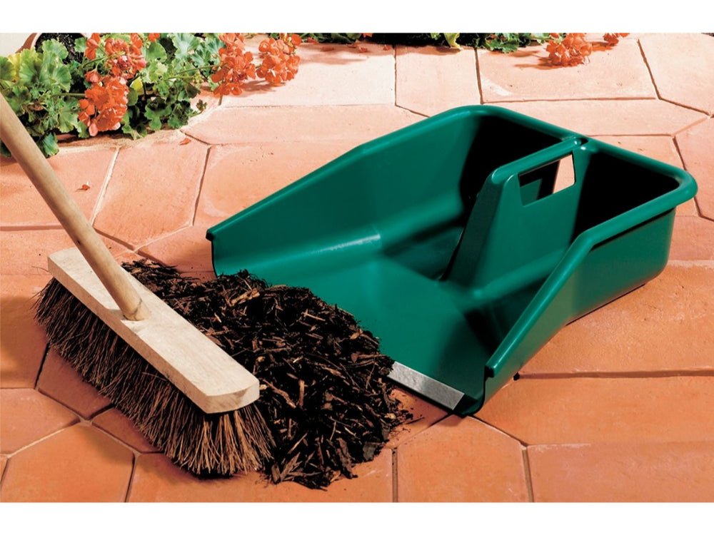 Jumbo Tidy Pan – Garland Extra Wide Outdoor Dustpan_Clean - Up Tools
