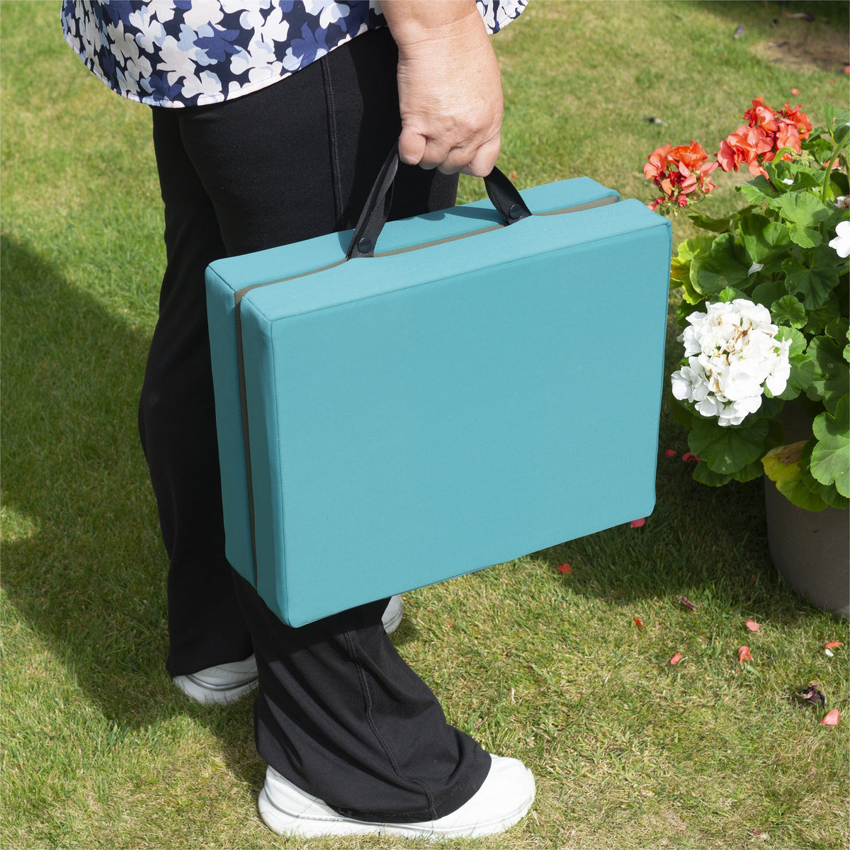 St Helens Home and Garden Memory Foam Folding Kneeler Cushion_Garden Kneelers