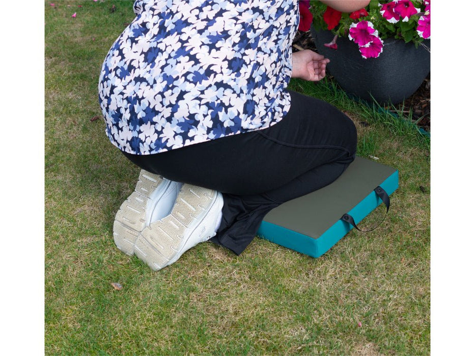 St Helens Home and Garden Memory Foam Folding Kneeler Cushion_Garden Kneelers