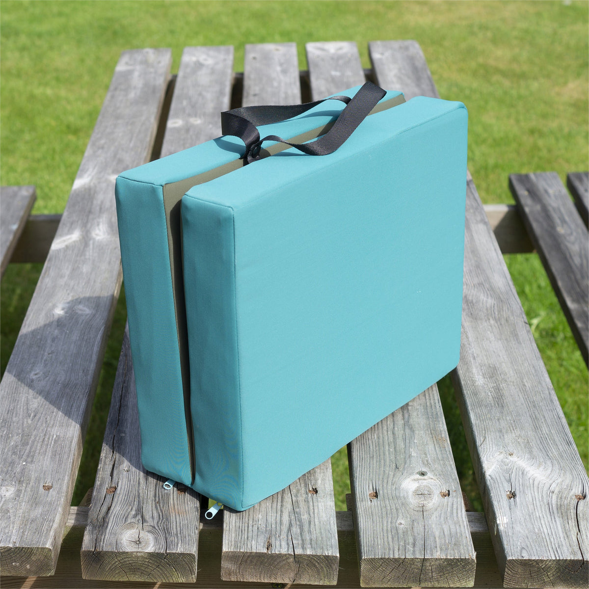 St Helens Home and Garden Memory Foam Folding Kneeler Cushion_Garden Kneelers