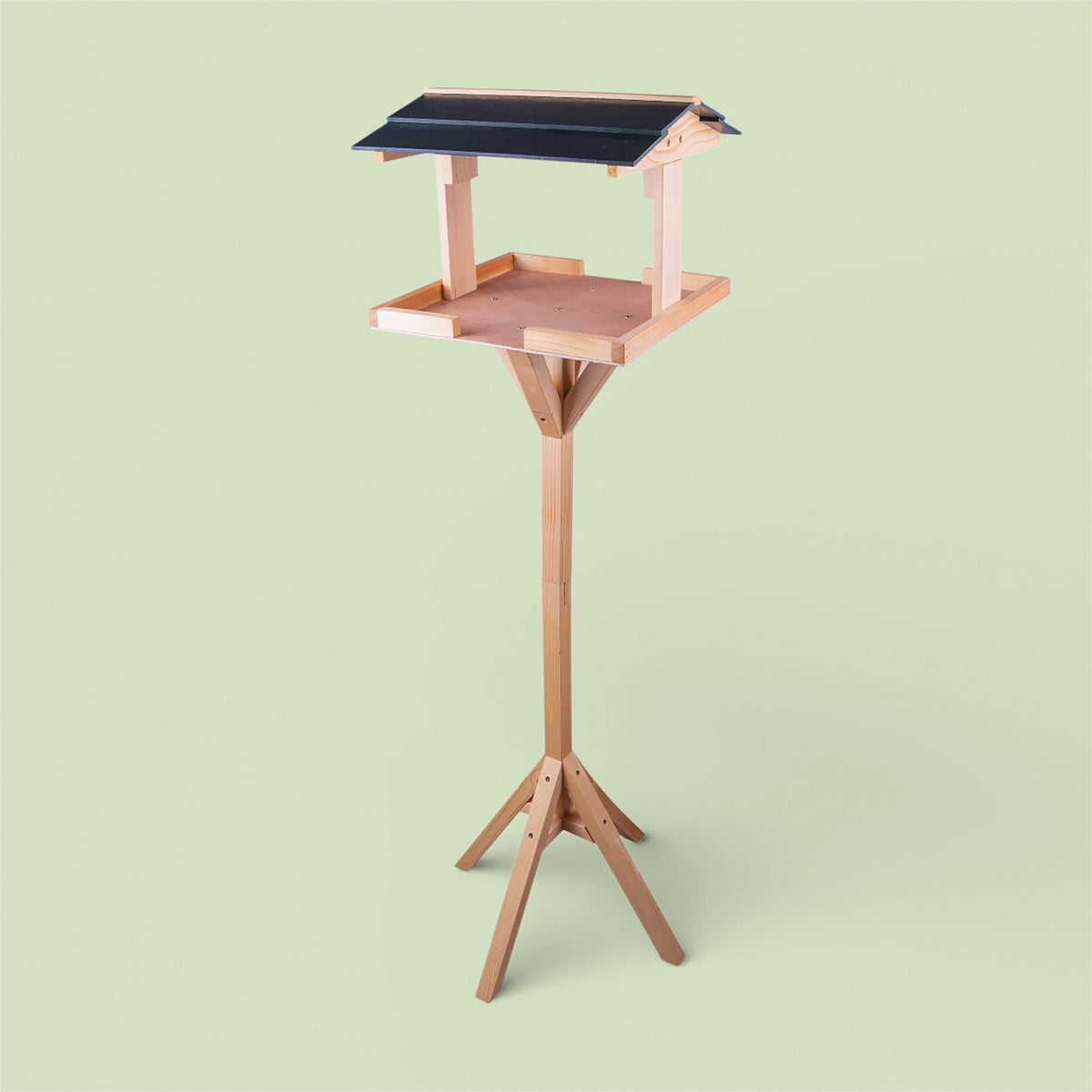 Free-Standing Wooden Bird Feeding Table_Bird Feeders