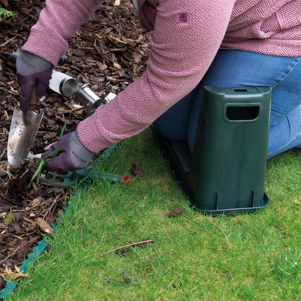 St Helens Home and Garden Padded Garden Kneeler_Garden Kneelers