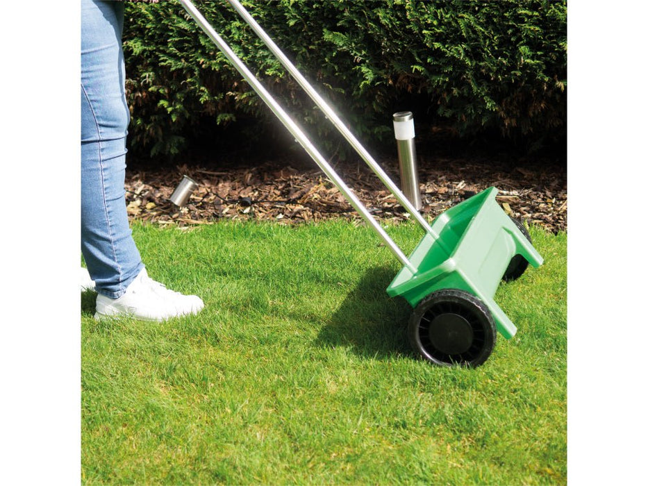St Helens Home and Garden Lawn Seed Spreader_Lawn Care