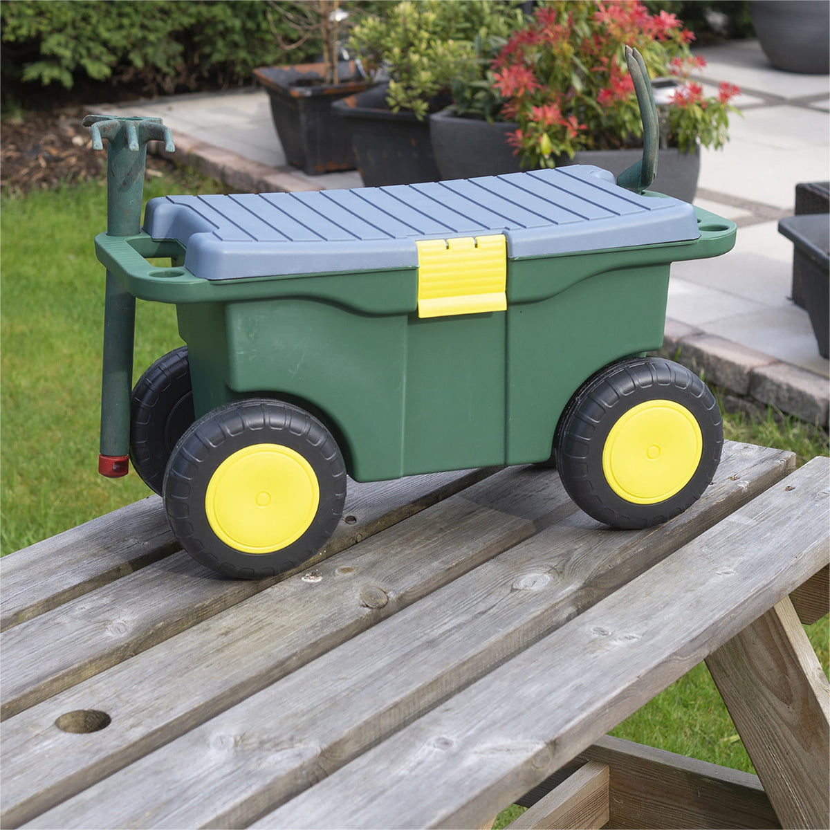 Garden Tool Trolley and Seat_Garden Kneelers