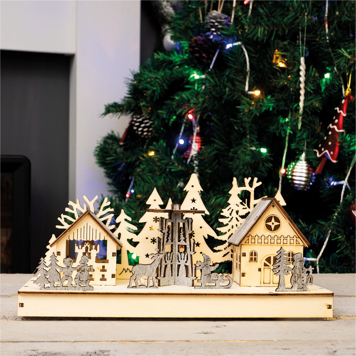 Battery Powered Wooden Light Up Festive Scene - 28cm_Indoor Christmas Decorations