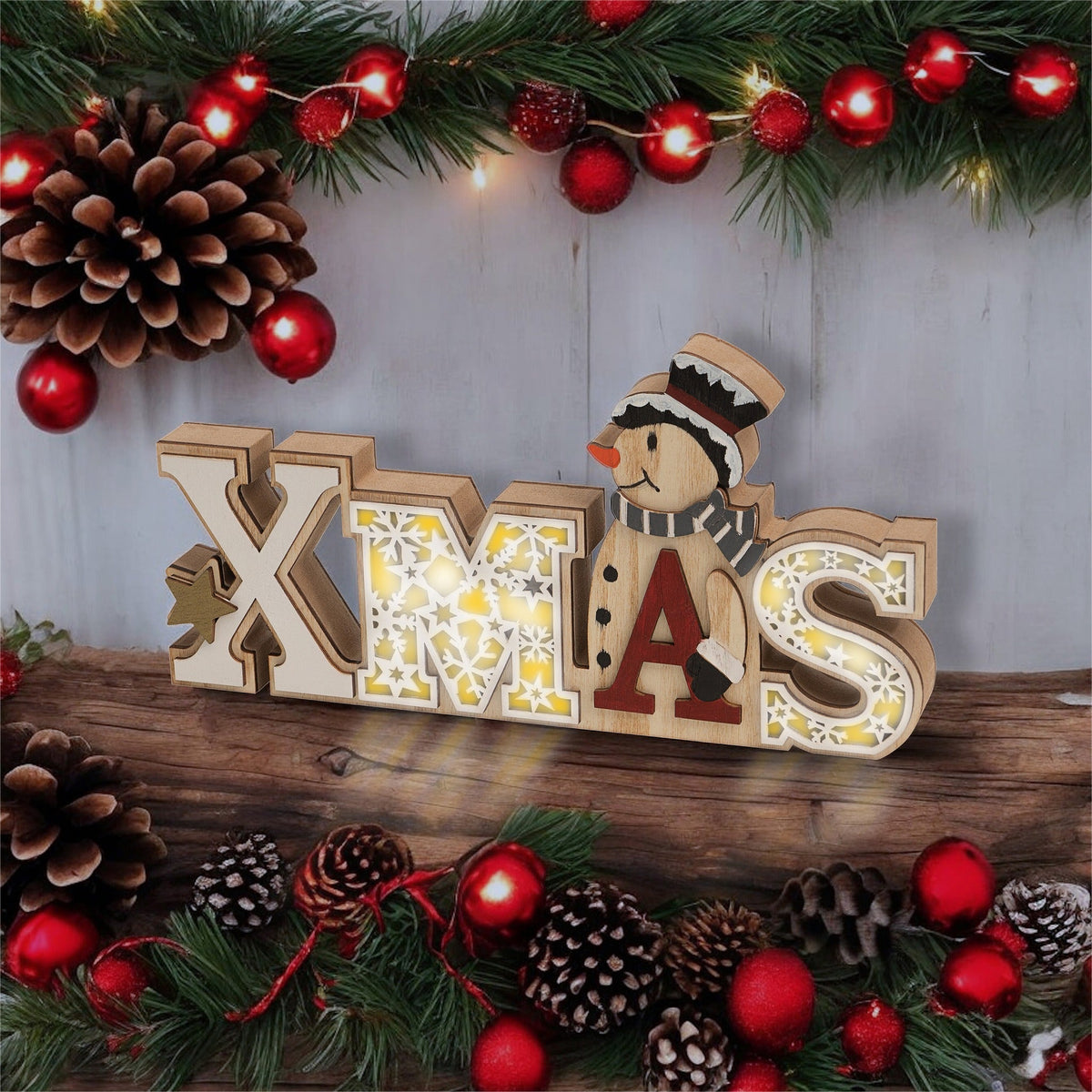 Xmas Haus Battery Powered Wooden XMAS Display_Indoor Christmas Decorations
