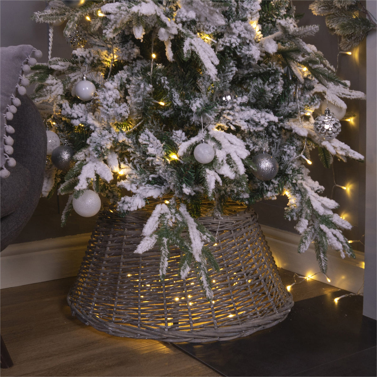 Christmas Wicker Tree Skirt – Rustic Holiday Decoration for Festive Trees_Christmas Tree Skirts