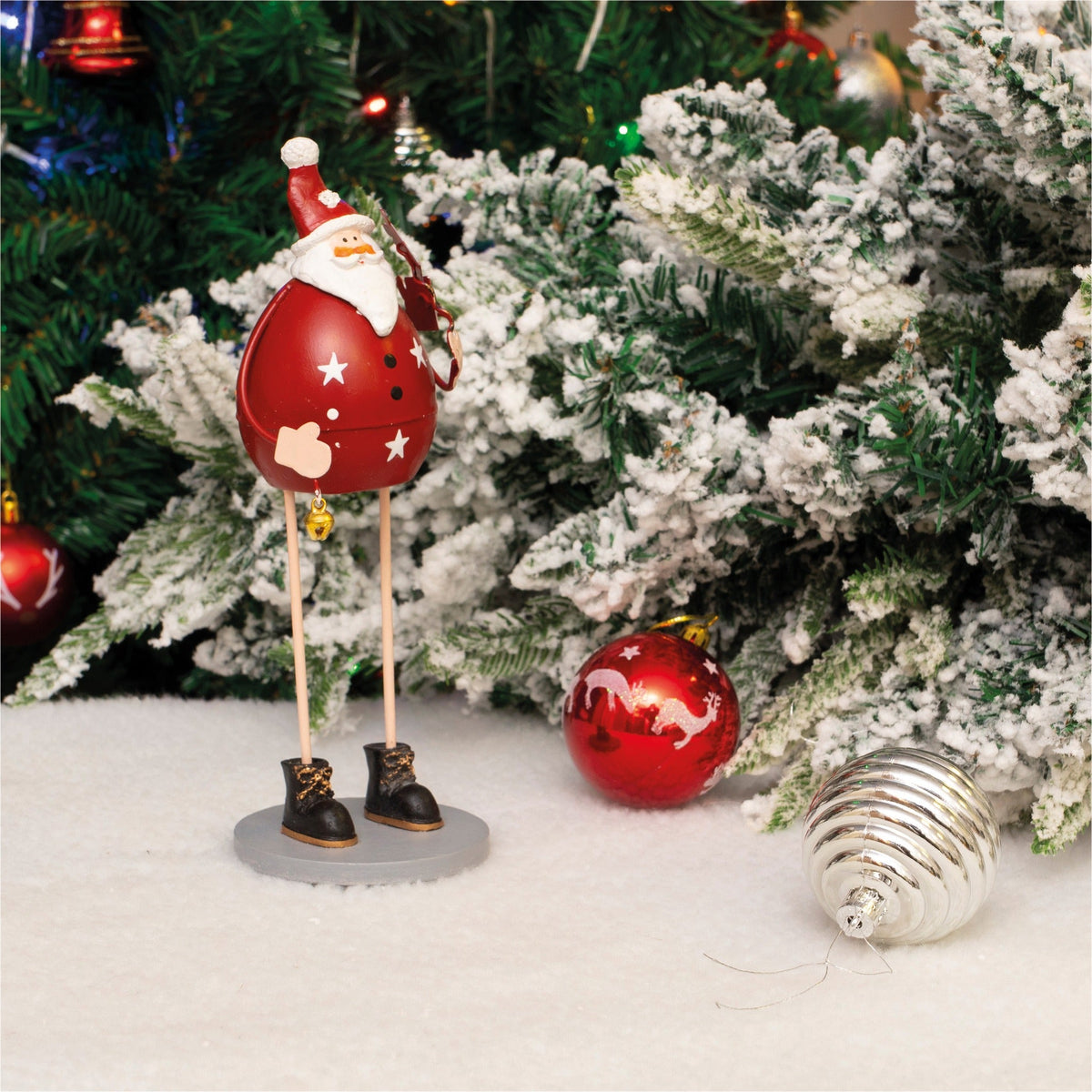 St Helens Home and Garden Metal Christmas Decoration_Indoor Christmas Decorations