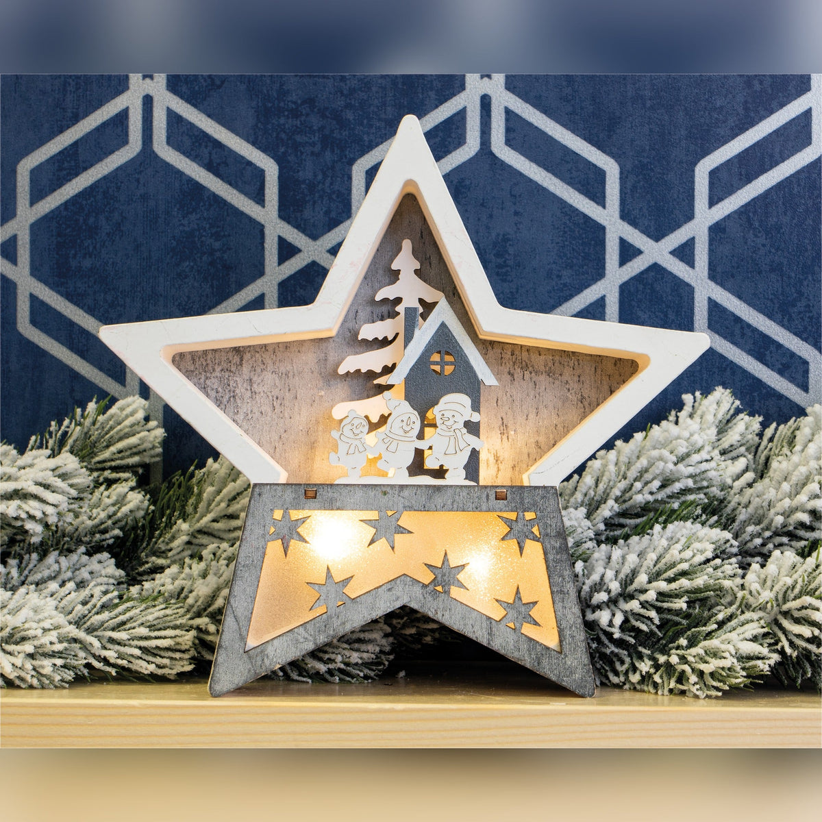Battery Powered Wooden Light Up Christmas Star - White and Grey_Indoor Christmas Decorations