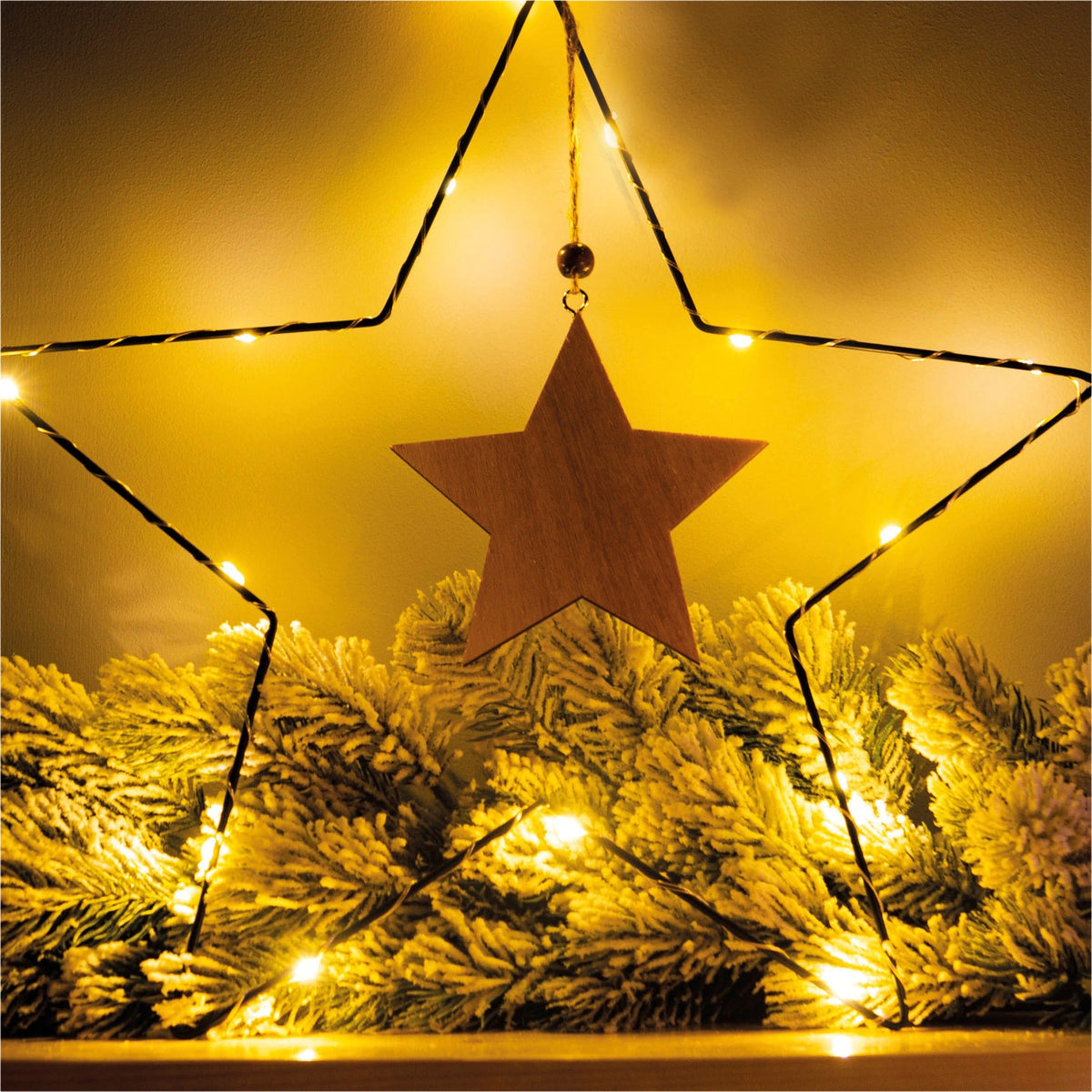 Battery Powered Metal Christmas Silhouette With LED String Lights_Indoor Christmas Decorations