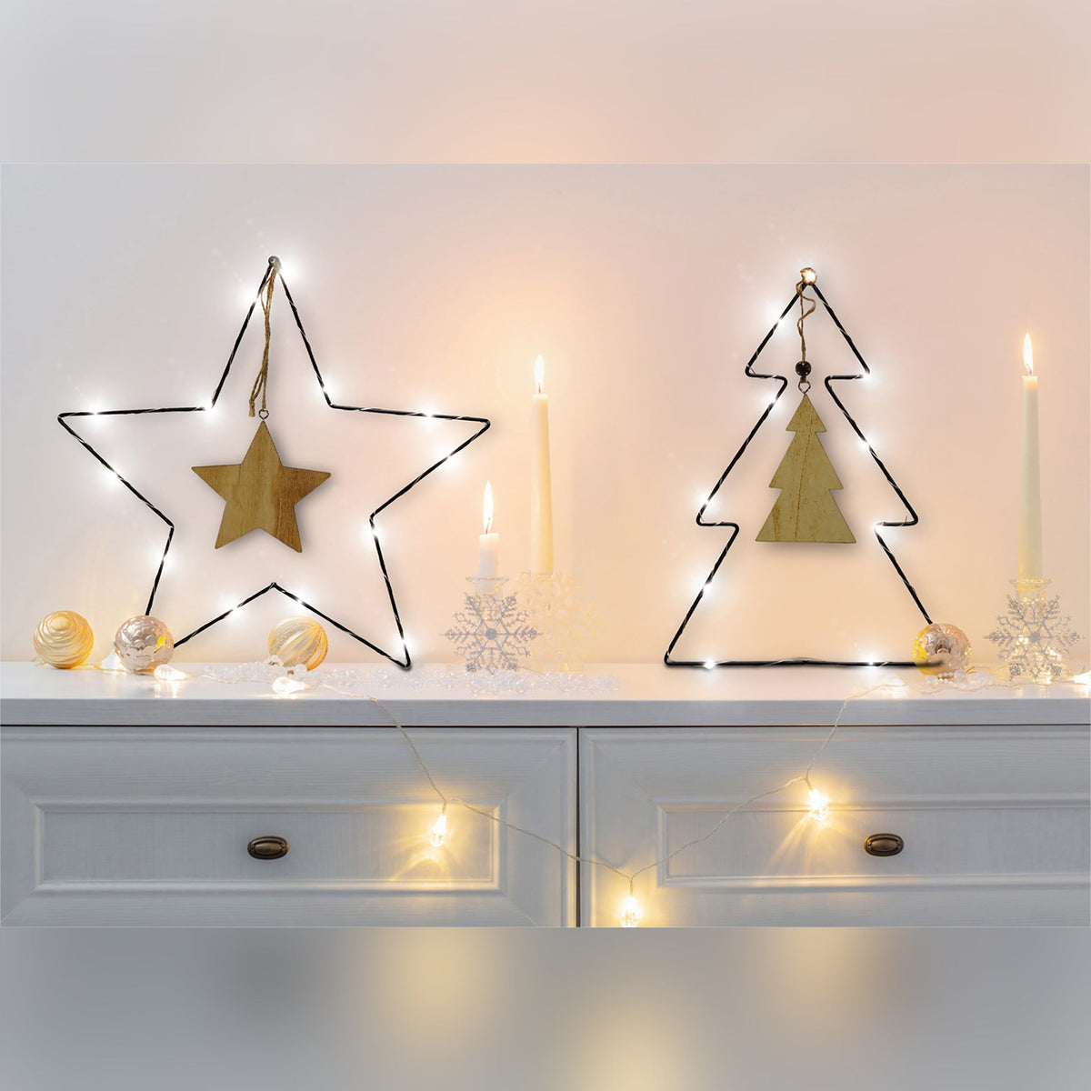 Battery Powered Metal Christmas Silhouette With LED String Lights_Indoor Christmas Decorations