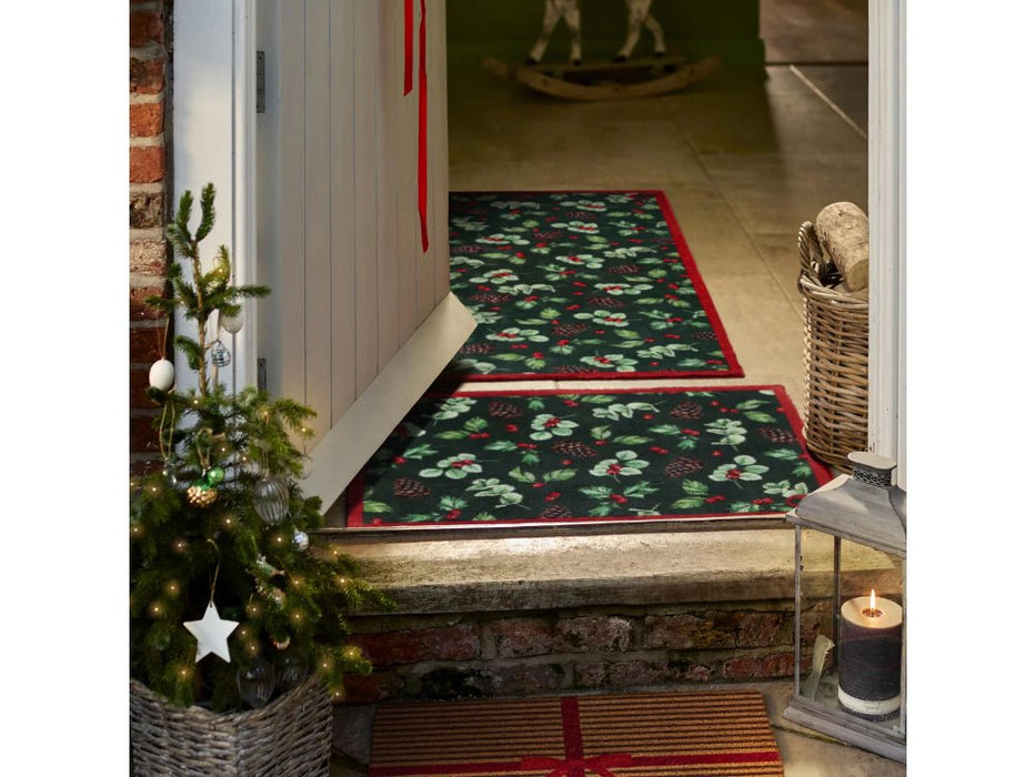 Hug Rug Winter Berries - Mat or Runner_Doormats