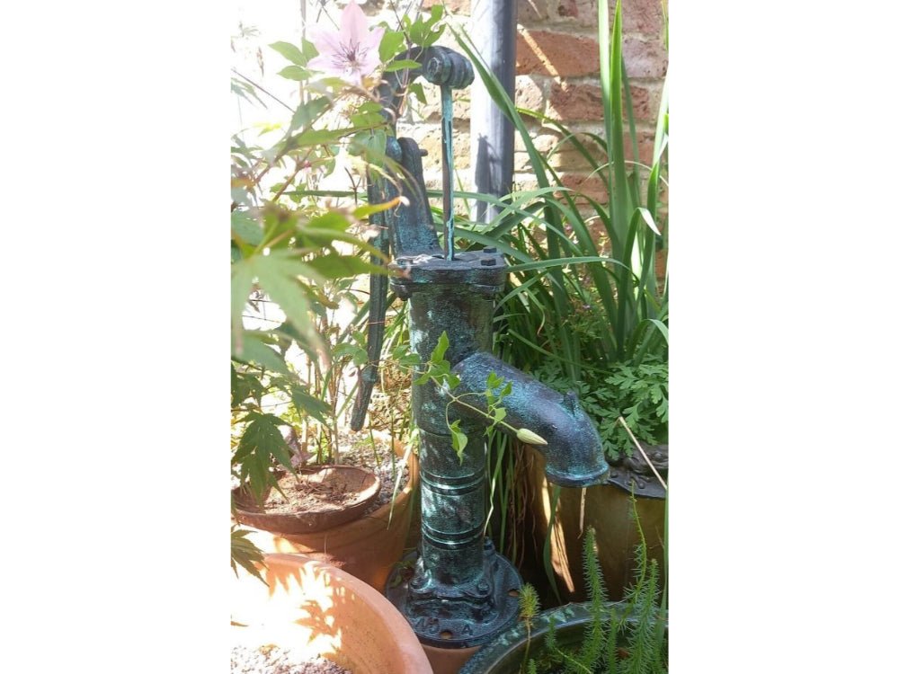 Garden Hand Water Pump Garden Ornament Cast Iron_Garden Ornaments