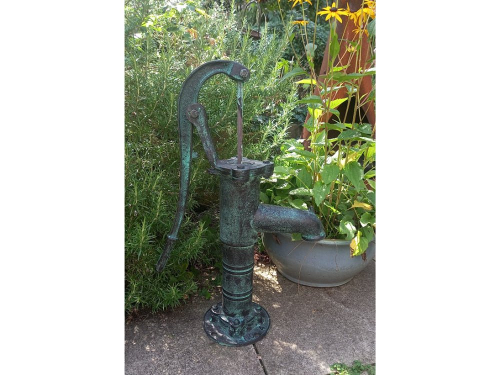 Garden Hand Water Pump Garden Ornament Cast Iron_Garden Ornaments