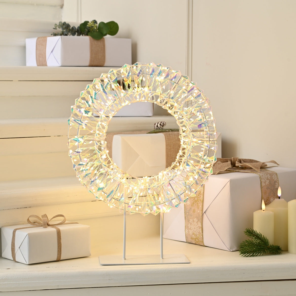 45cm Lit Star Shimmer Wreath on Base - Multifunction_Indoor Christmas Decorations