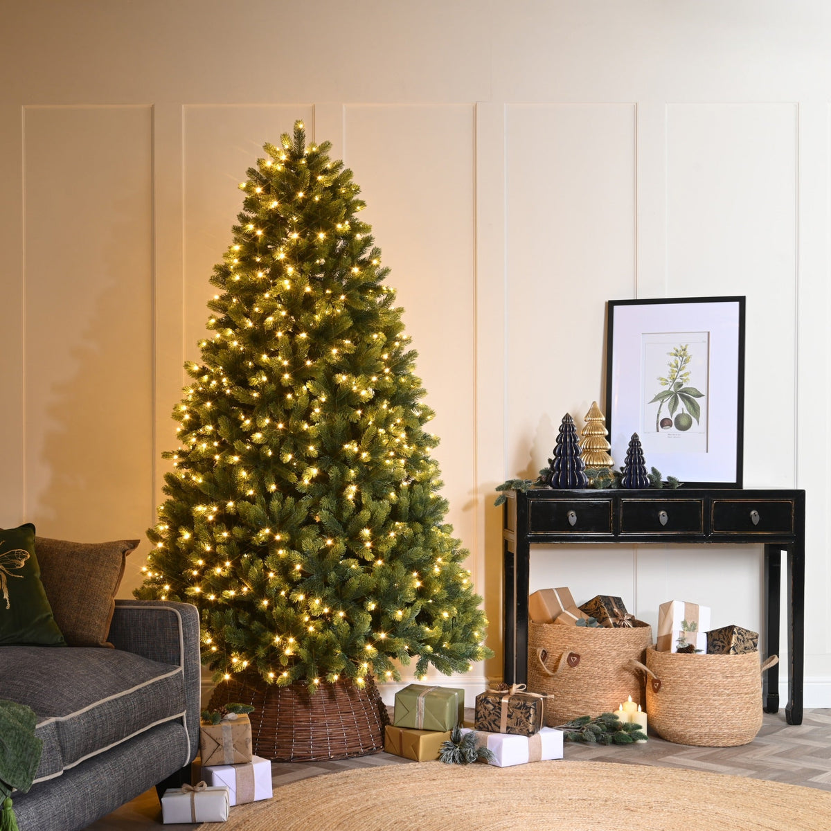 Prelit Grampian Pine Tree_Artificial Christmas Trees