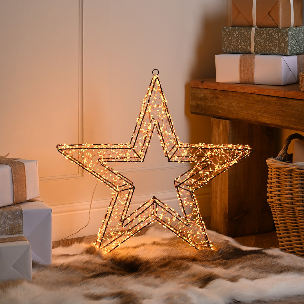 Lit Black Star - Antique Gold LED_Indoor Christmas Decorations