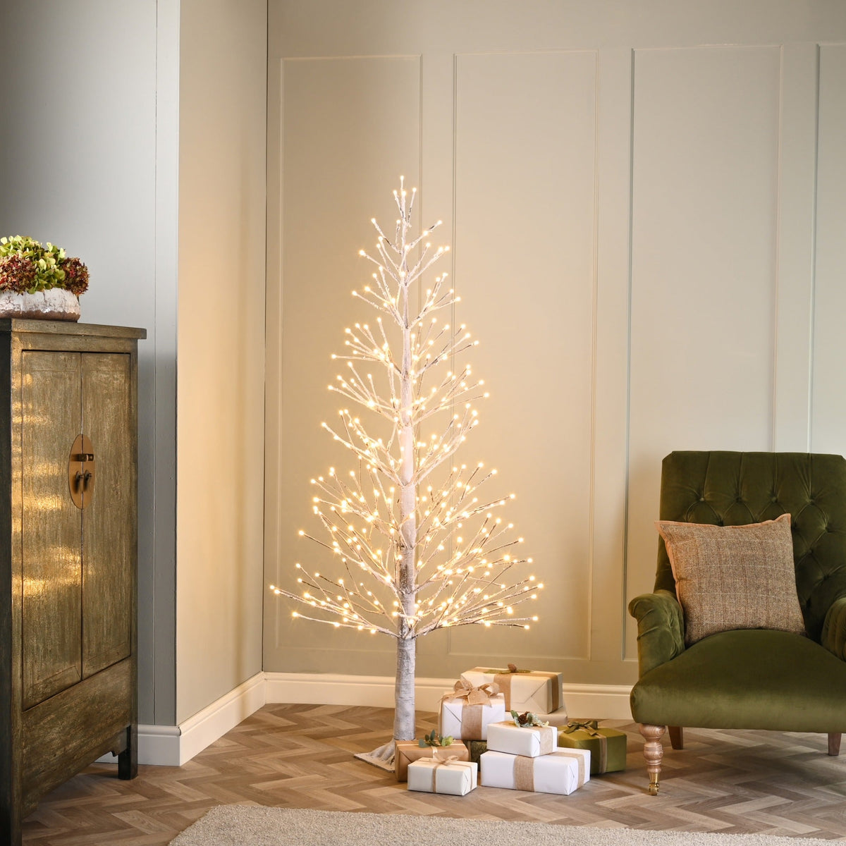 Lit Snowy Christmas Twig Tree_Artificial Christmas Trees