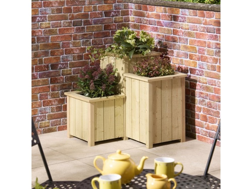 Signature Heritage 3 Tier Corner Planter_Planters