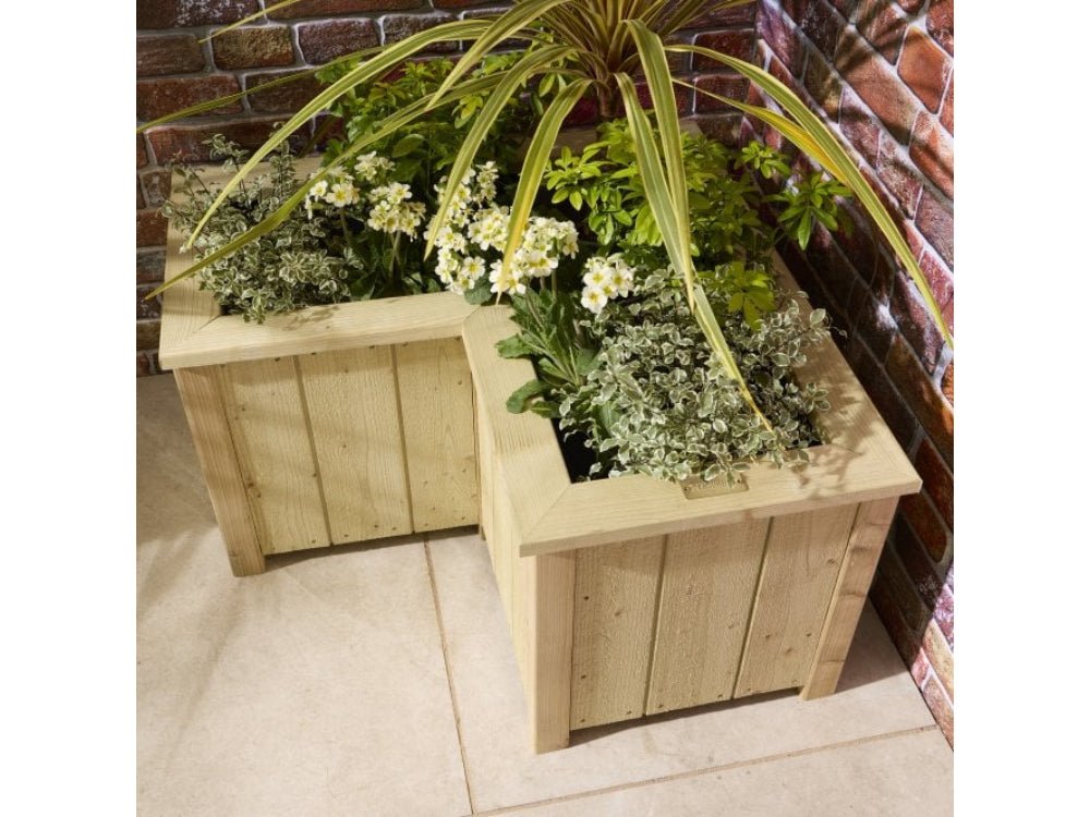 Signature Heritage Corner Planter_Planters