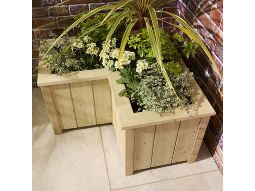 Signature Heritage Corner Planter_Planters