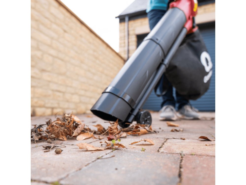 Q Garden 3000w G/Vac with Wheels & V/Speed_Garden Blowers & Vacuums