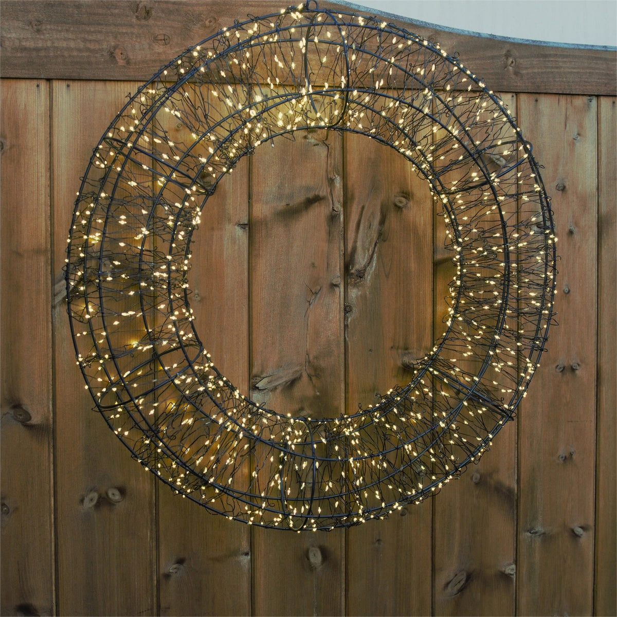 Xmas Haus LED Wreath with Twinkling Warm White LEDs – 38cm, 50cm, or 58cm – Indoor & Outdoor Use_Christmas Lights