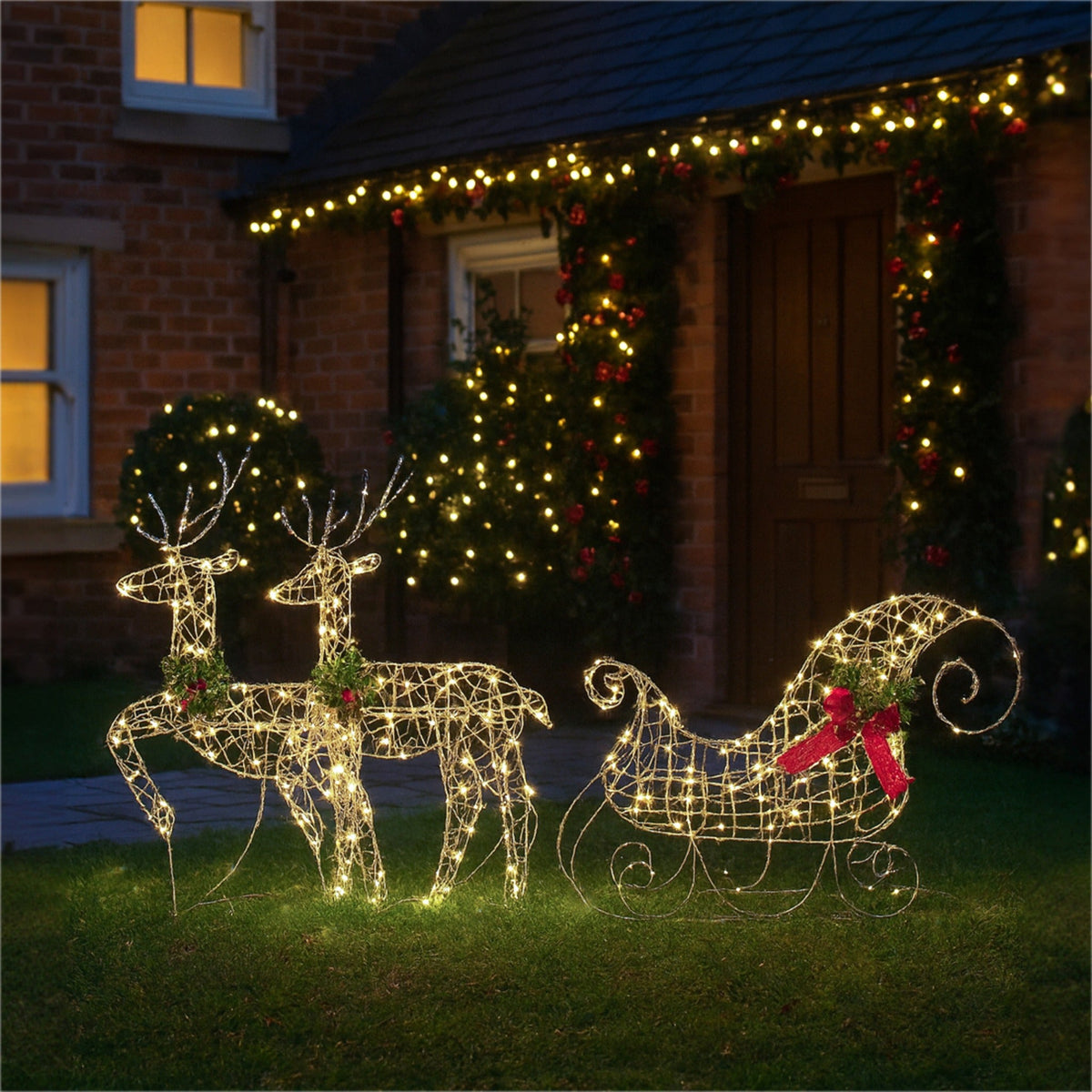 Xmas Haus Christmas Festive 2D Deer & Sledge Decoration Set – 150 Warm White LEDs, Outdoor Display_Christmas Figure