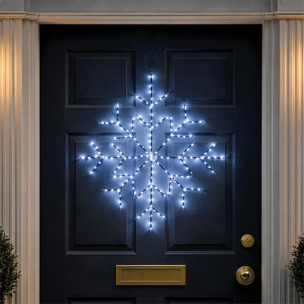 Xmas Haus White Micro LED Metal Silhouette Snowflake Outdoor with Flash Bulbs with Timer_Outdoor Christmas Decorations